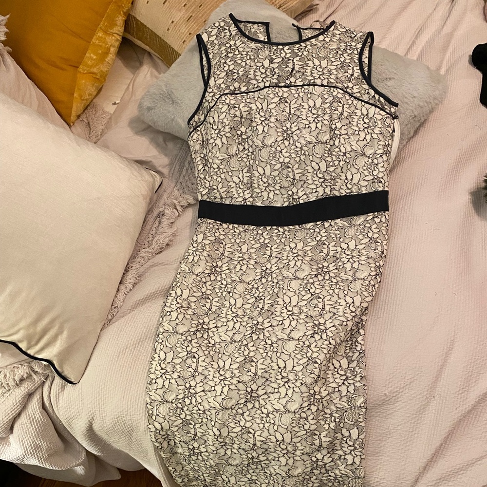 Banana Republic Lace dress